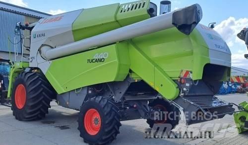CLAAS Tucano 440 Skördetröskor