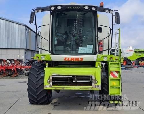 CLAAS Tucano 440 Skördetröskor