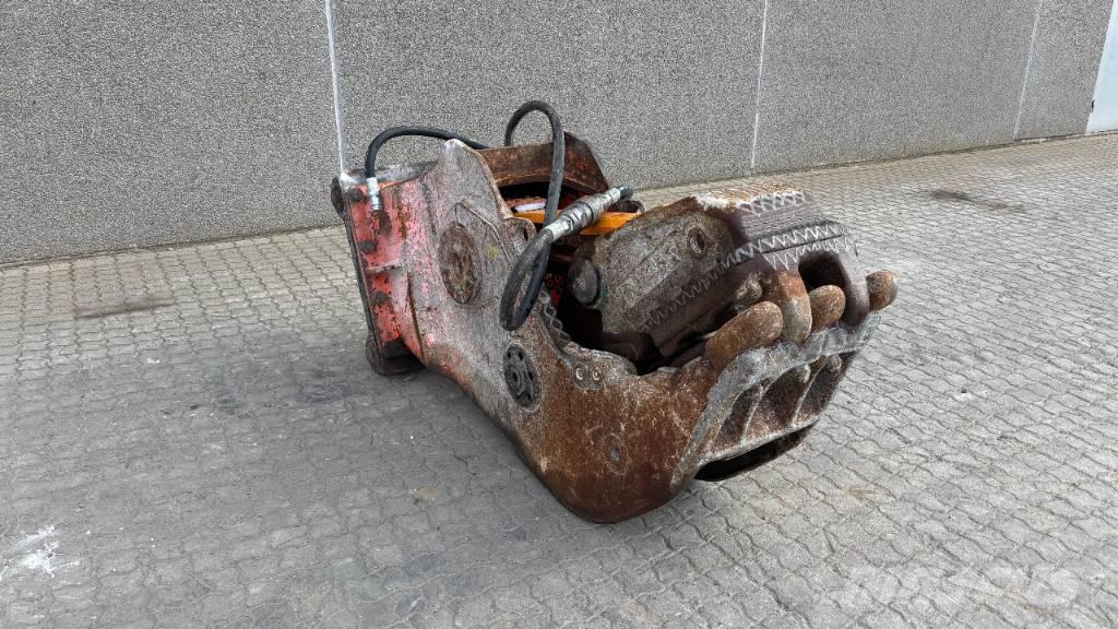 NPK G 18 J Krossar för Entreprenad