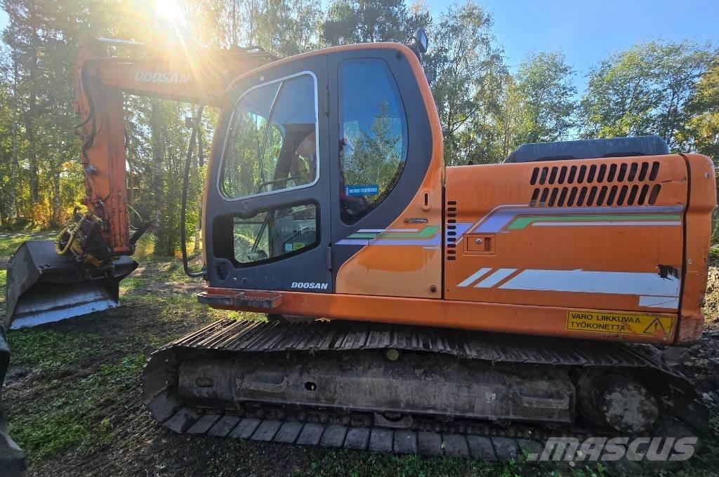 Doosan DX 140 LC Bandgrävare
