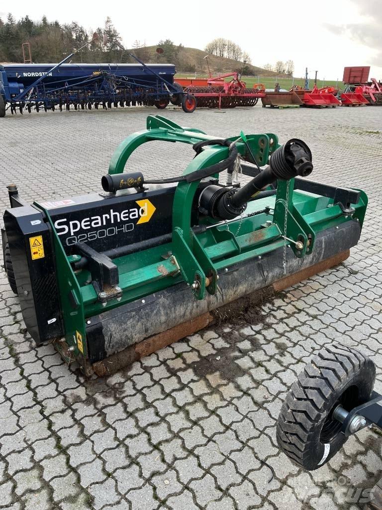 Spearhead Q 2500 HD Slåttermaskiner