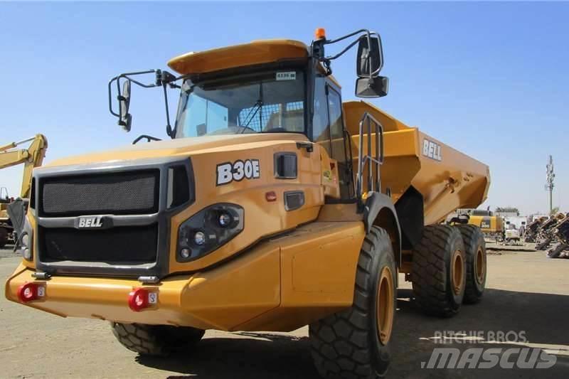 Bell B30E Midjestyrd dumper