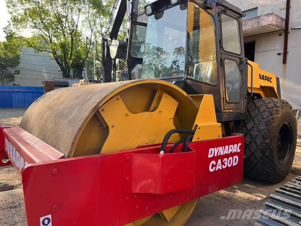 Dynapac CA 30 D Envalsvältar