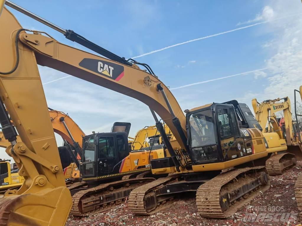 CAT 325 D2 Bandgrävare