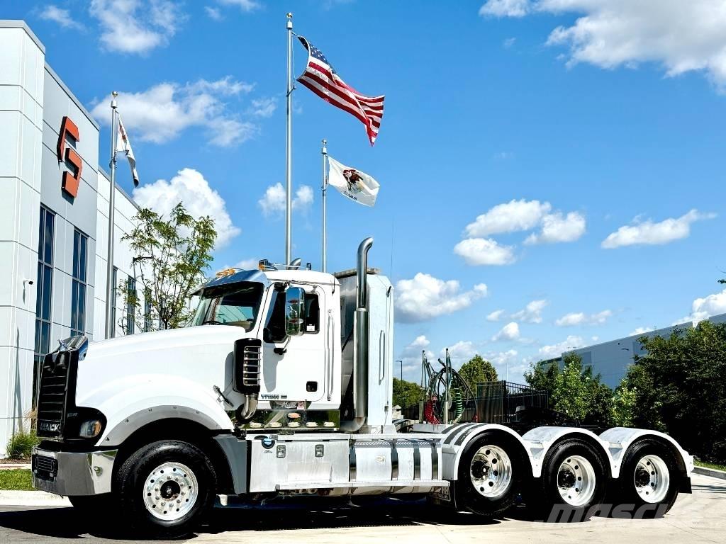 Mack Titan TD 713 Dragbilar