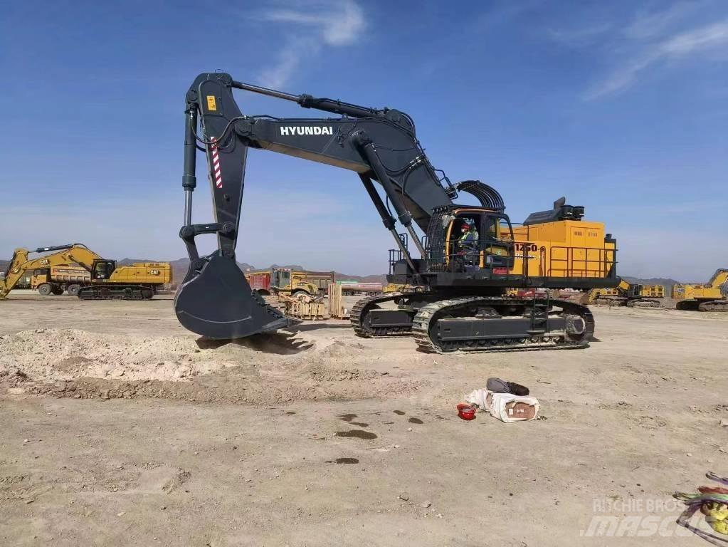 Hyundai HX1250 Bandgrävare