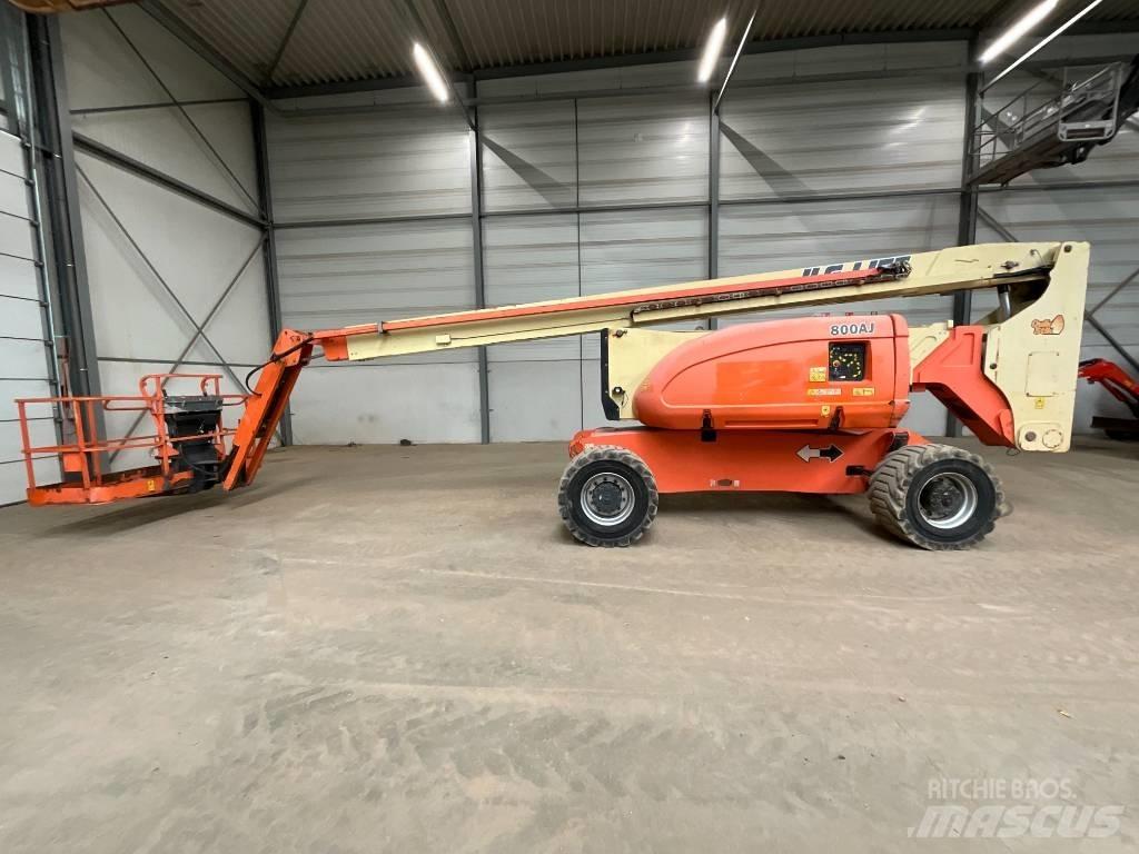 JLG 800 AJ Bomliftar