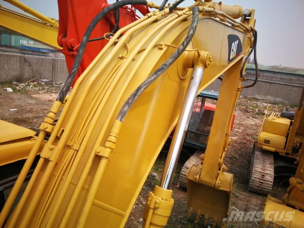 CAT 320 B L Bandgrävare