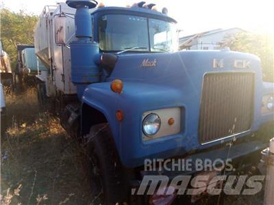 Mack R 600 Tippbilar