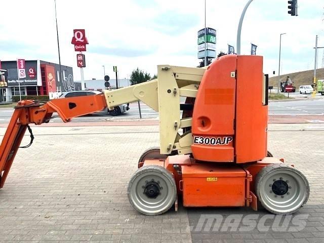 JLG E 300 AJP Bomliftar