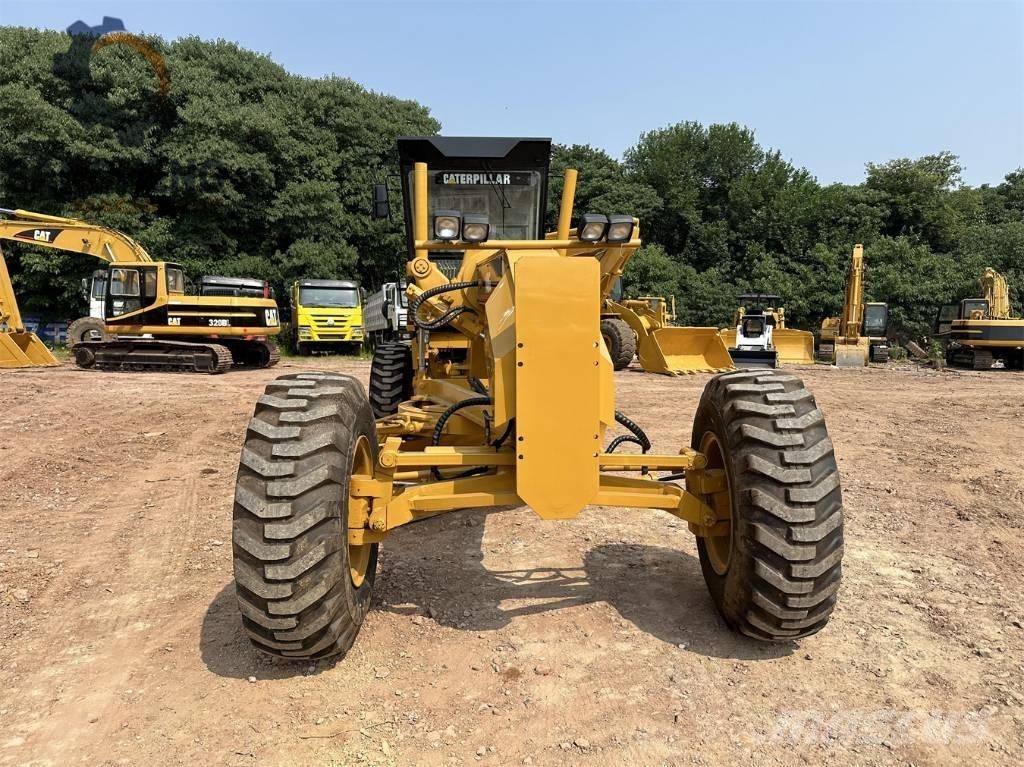 CAT 140G Väghyvlar