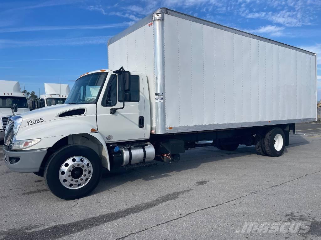 International 4300 Skåpbilar