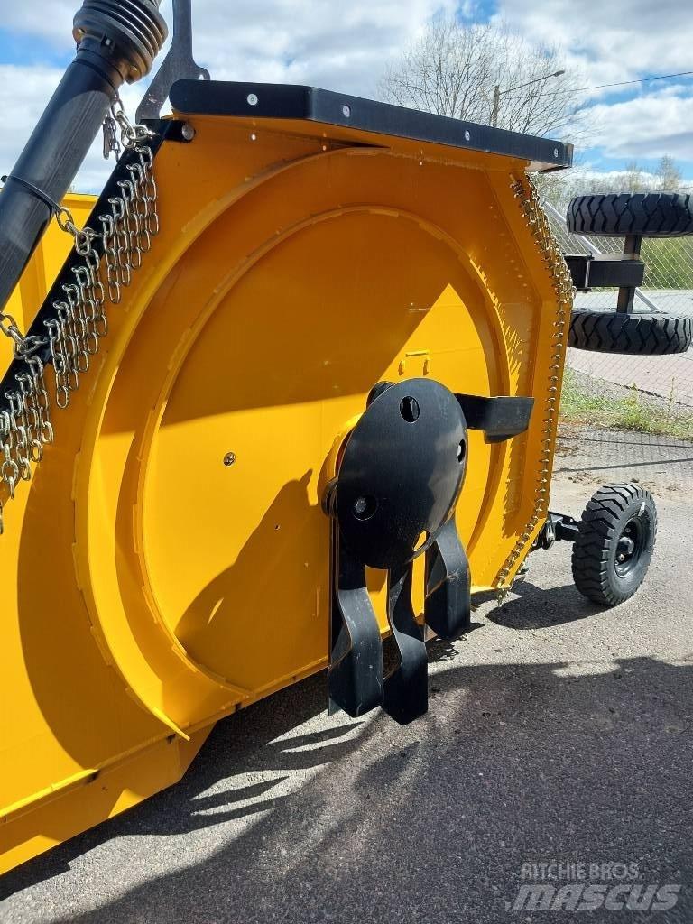 McConnel SR460 Pasture mowers and toppers