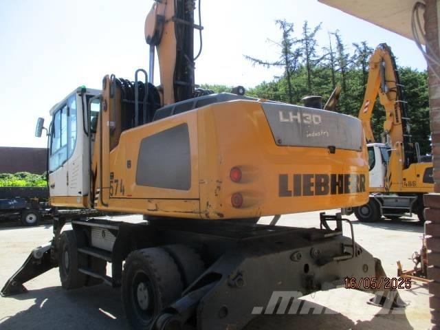 Liebherr LH 30 M Avfalls / industri hantering
