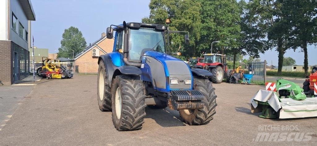 Valtra T160 Traktorer