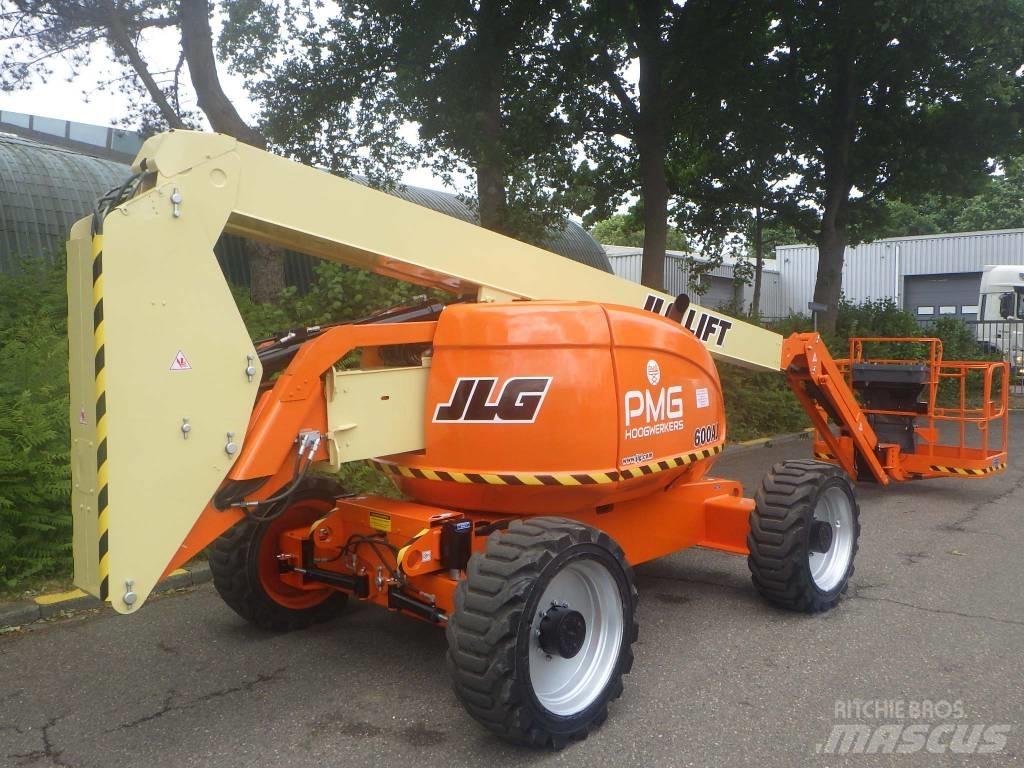 JLG 600AJ Bomliftar
