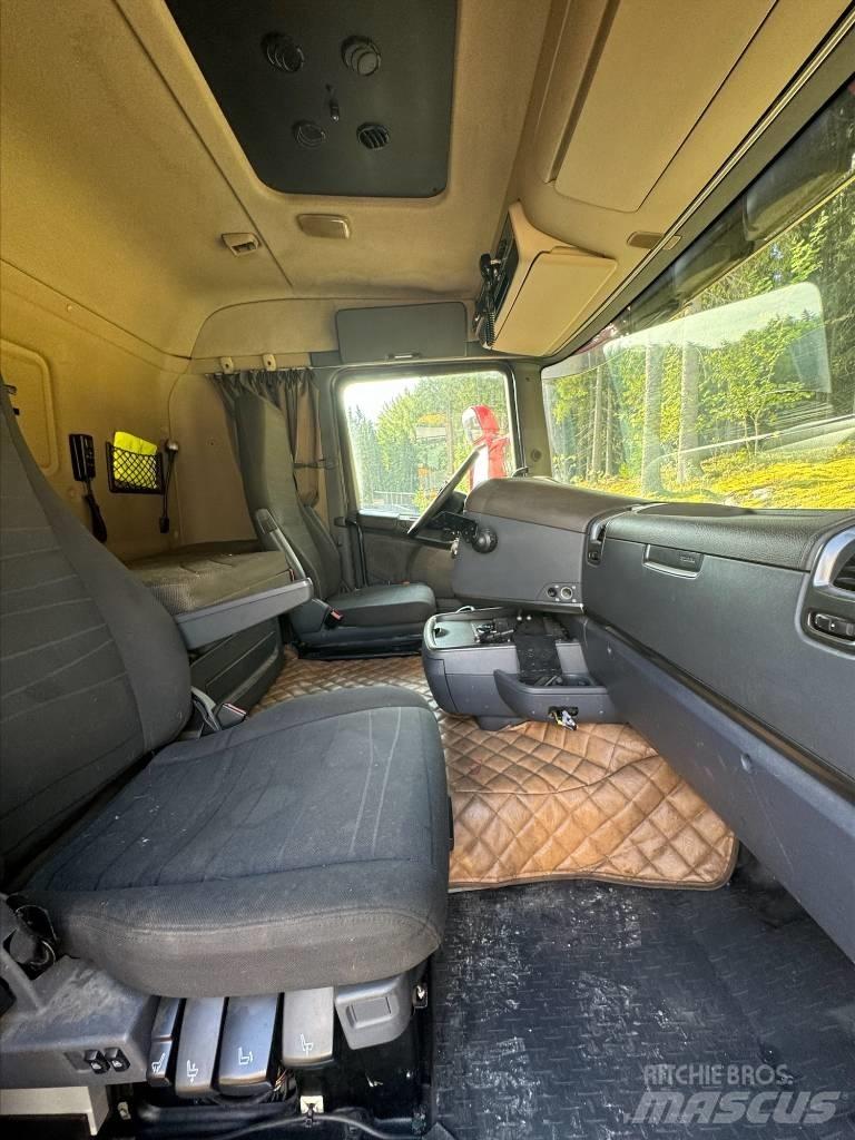 Scania R730 10x4 Lastväxlare med kabellift