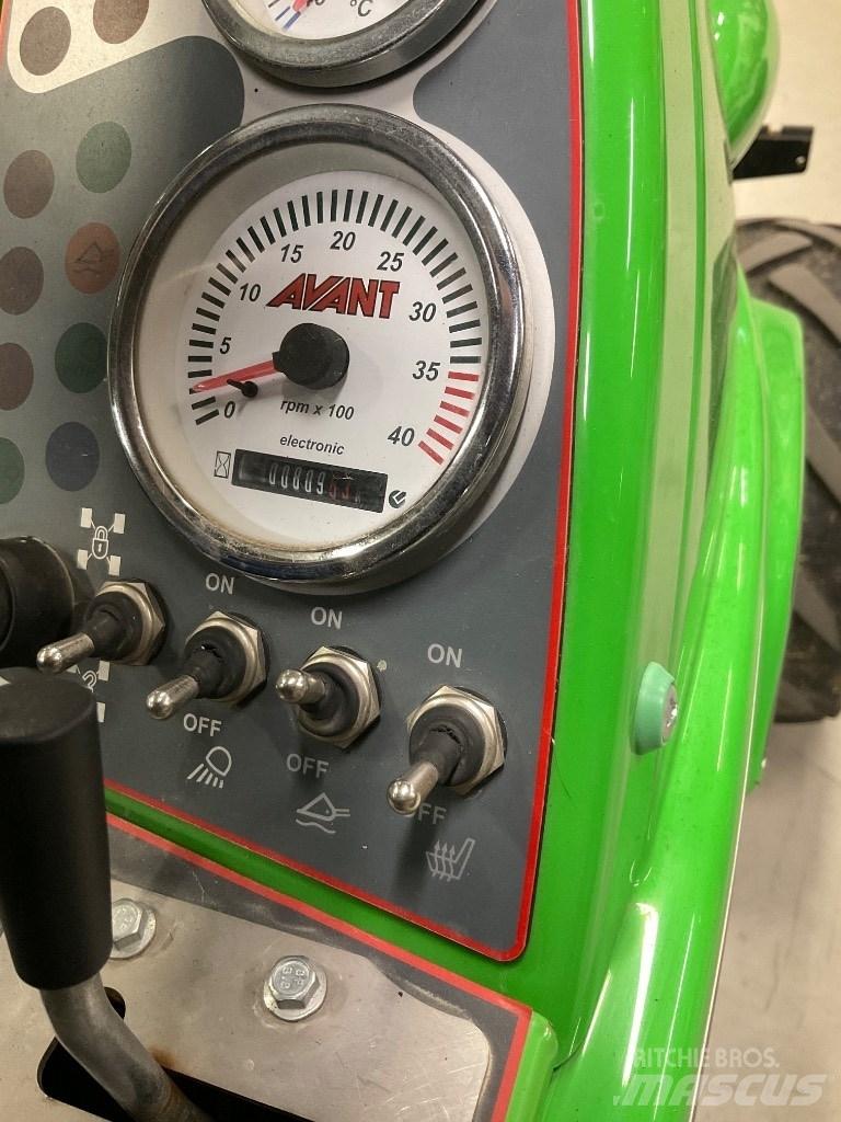 Avant 528 Kompaktlastare