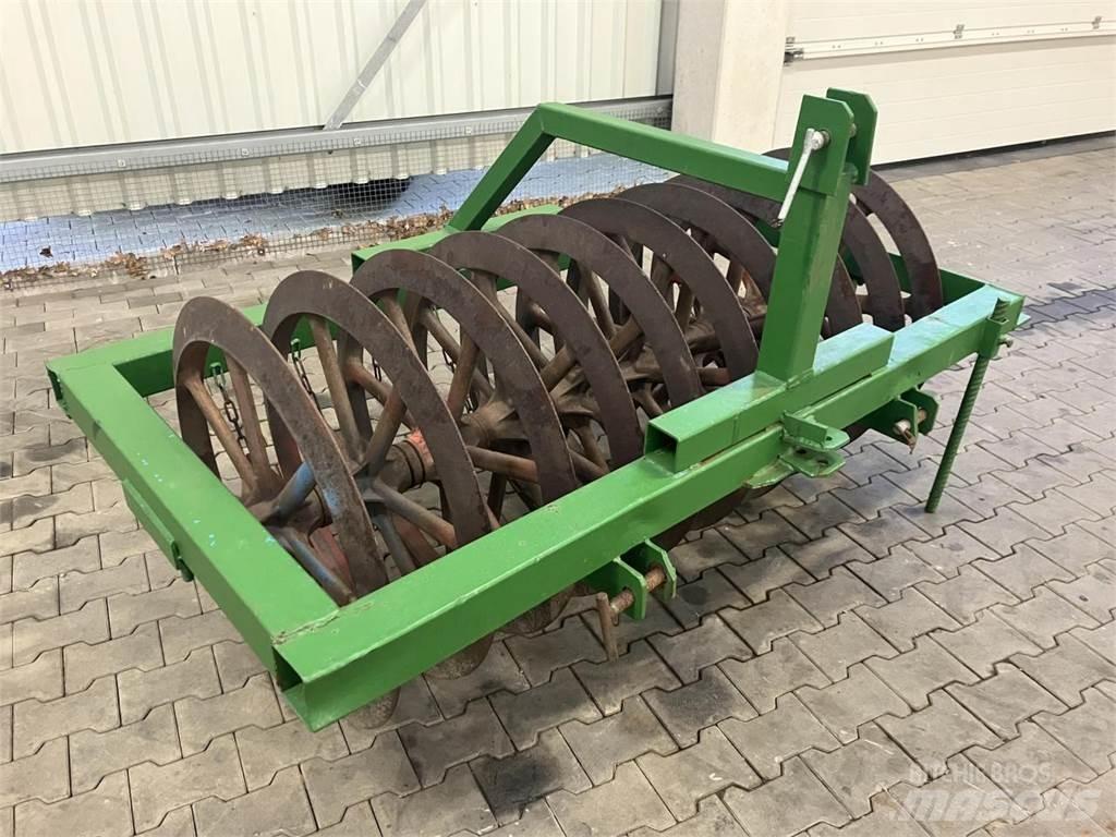  UNBEKANNT 1,80 m Vältar