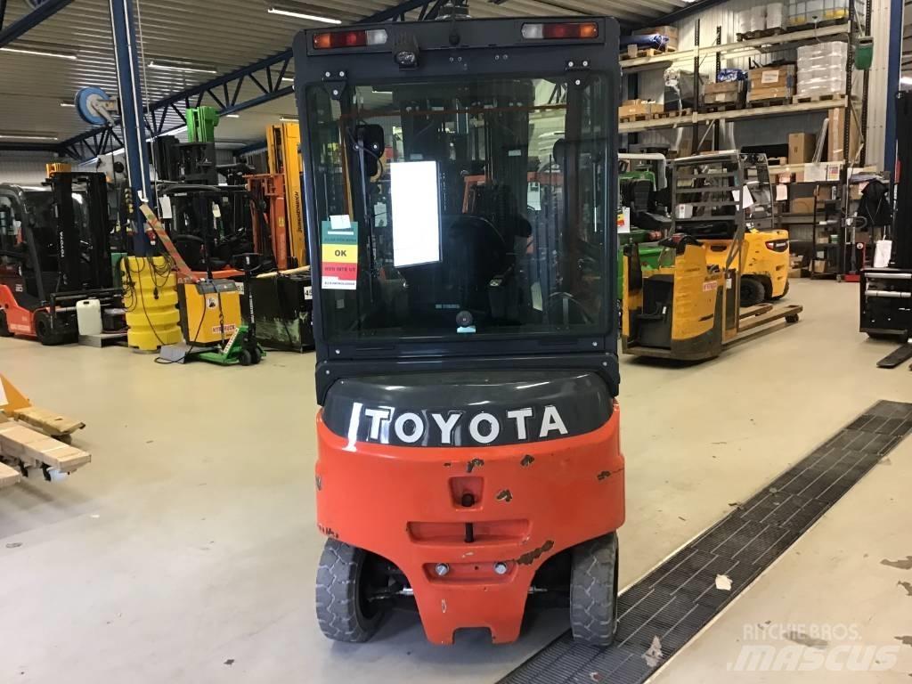 Toyota 8 FB MKT 30 Elmotviktstruckar