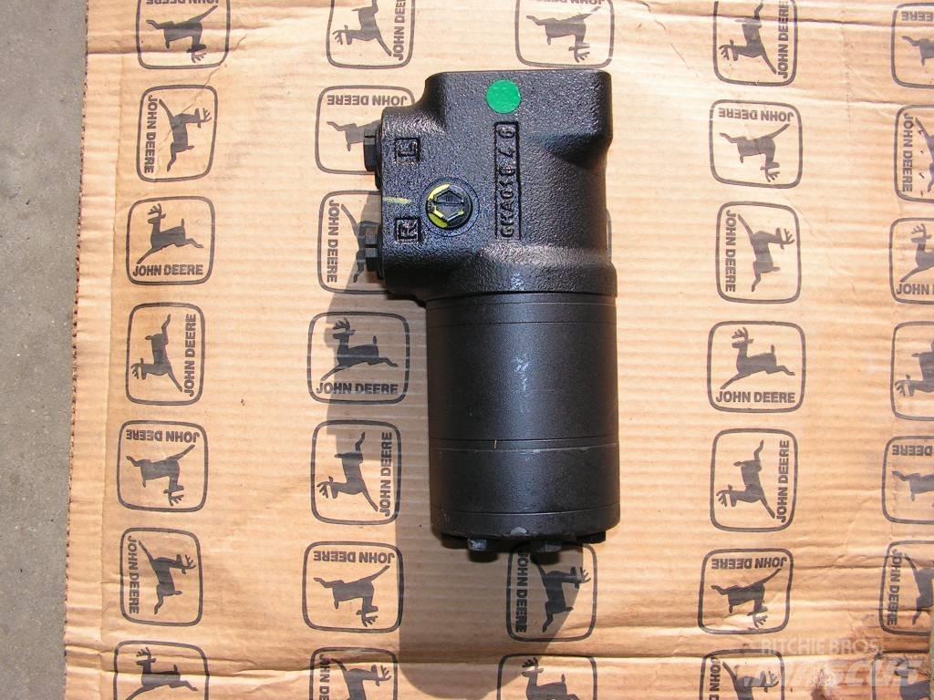 John Deere 6xxx M, R Hydraulik