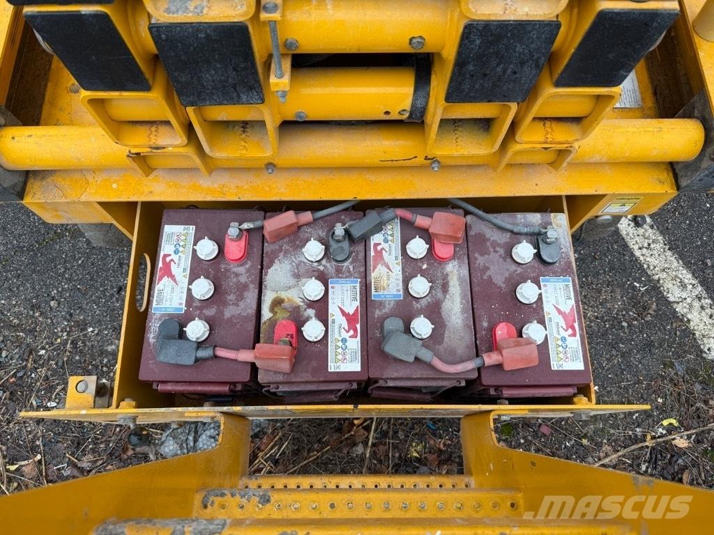Haulotte Compact 14 Saxliftar