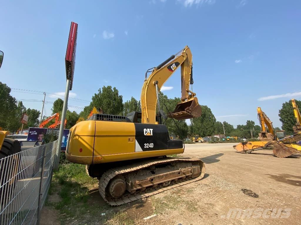 CAT 324D Bandgrävare