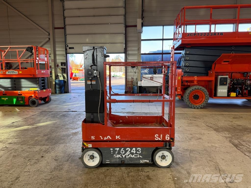 SkyJack SJ 16 Personhissar och andra hissar