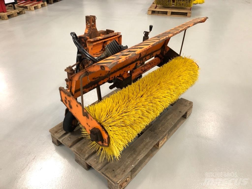 HWH Kost 125 Kompakttraktor-tillbehör