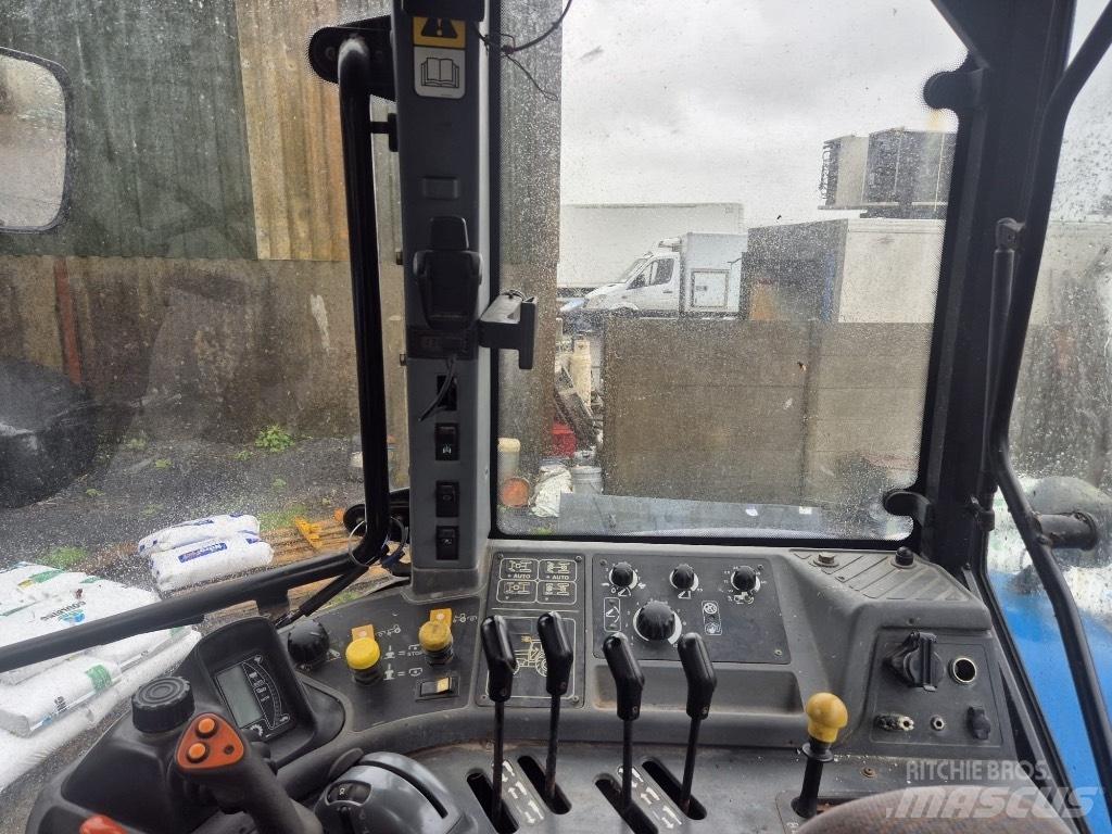 New Holland TM 165 Traktorer