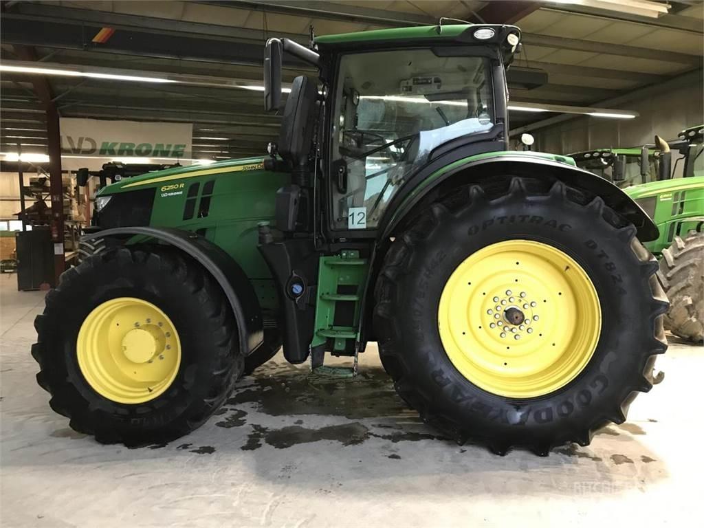 John Deere 6250R Traktorer