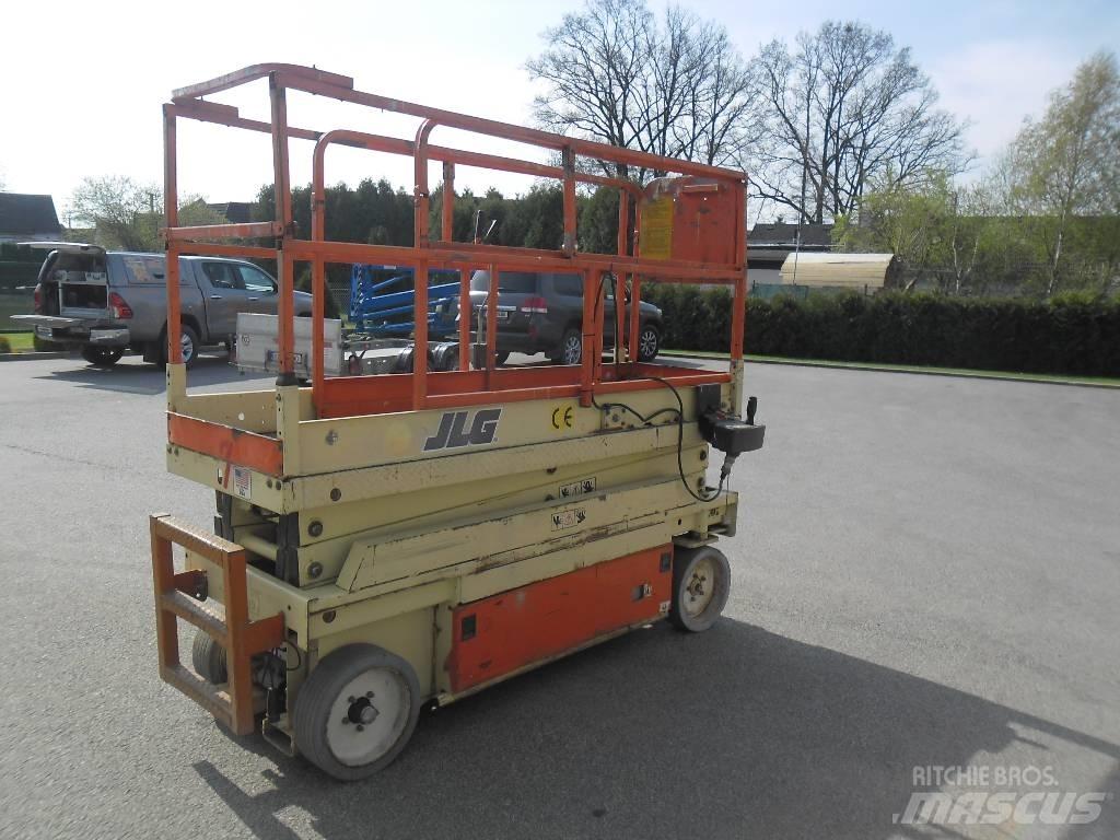 JLG 2033 E Saxliftar