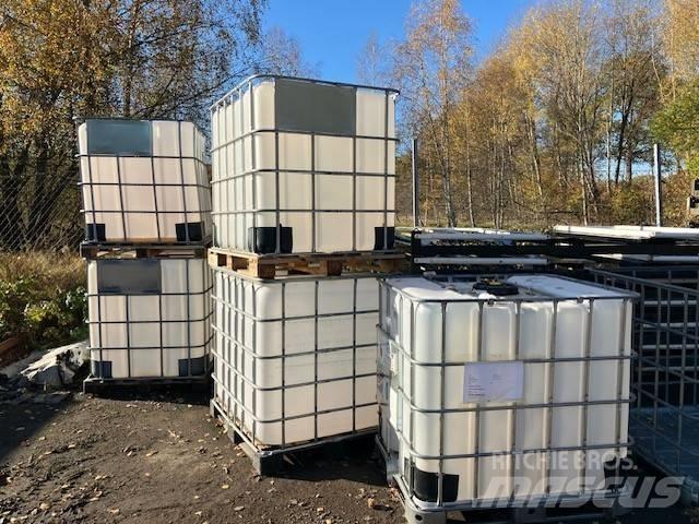  Tank 1000 Liter Bevattningsutrustning