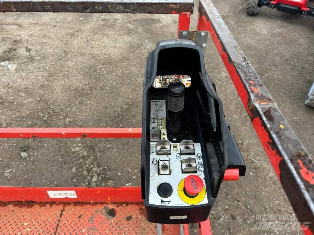 SkyJack SJ 6832 RT Saxliftar