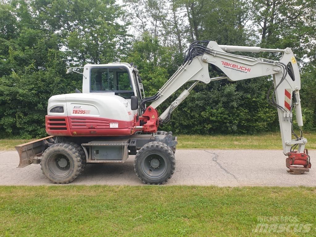 Takeuchi TB295W Hjulgrävare