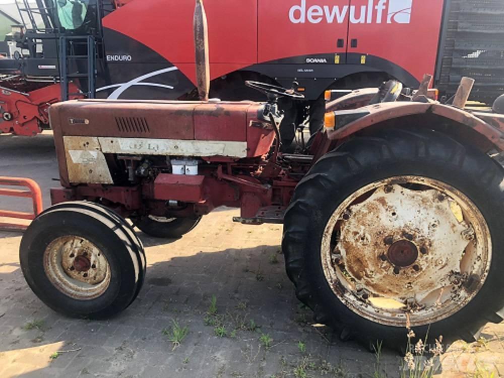 IH 453 Traktorer