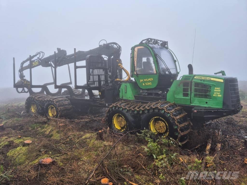 John Deere 1910 E Skotare