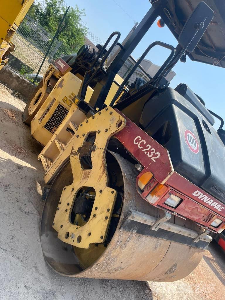 Dynapac CC 232 Tvåvalsvältar