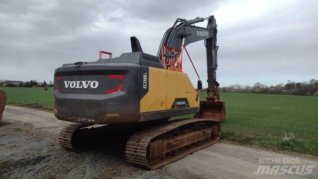 Volvo EC250EL Bandgrävare