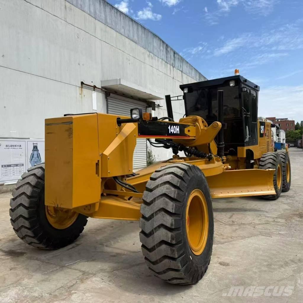 CAT 140 H Väghyvlar