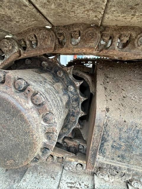 CAT 326 F L Bandgrävare