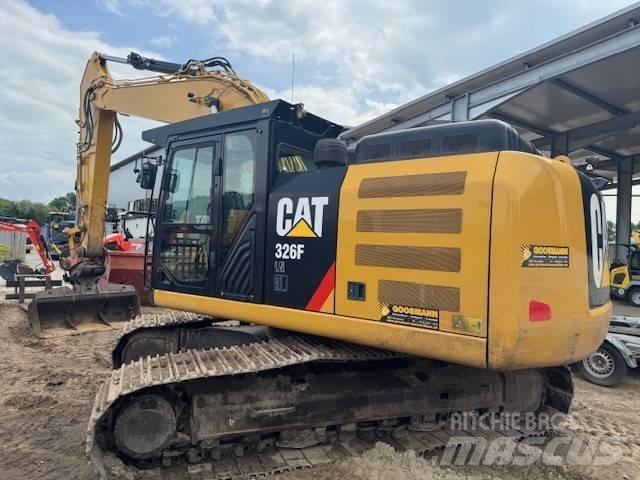 CAT 326 F L Bandgrävare