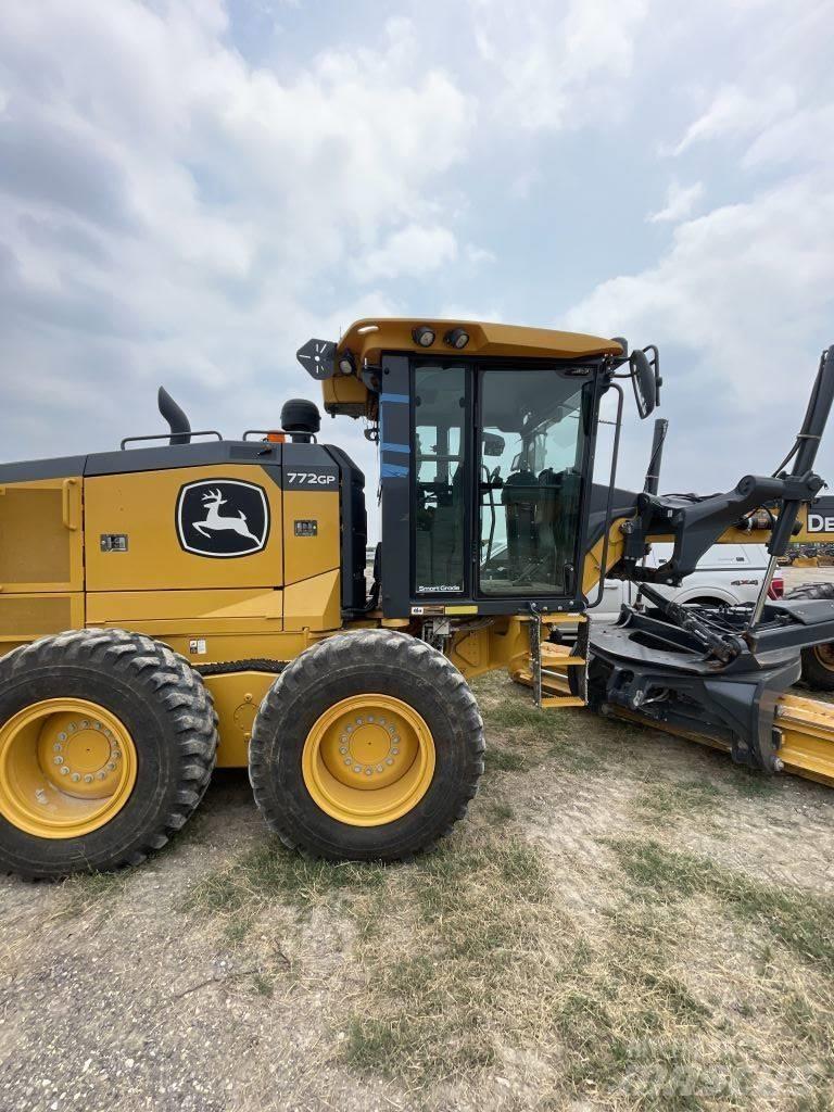 John Deere 772 GP Väghyvlar
