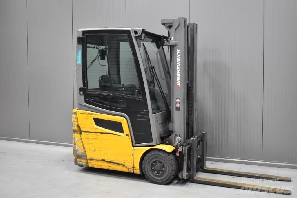 Jungheinrich EFG 215 Elmotviktstruckar