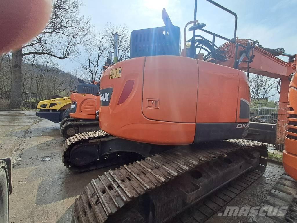 Doosan DX 235 LCR-5 Bandgrävare