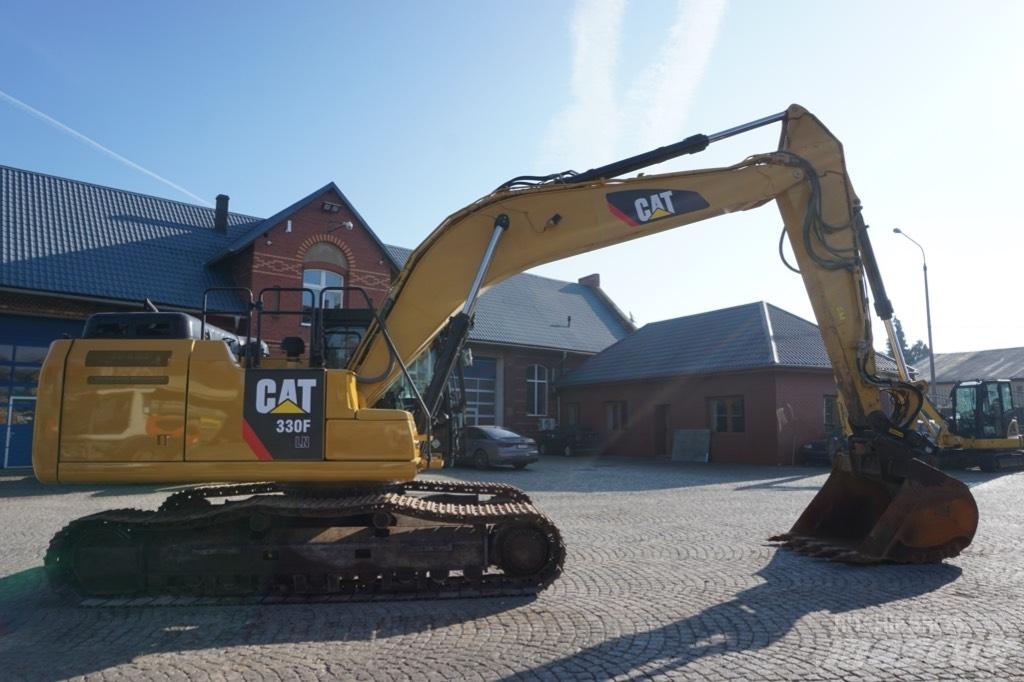 CAT 330F NL Bandgrävare