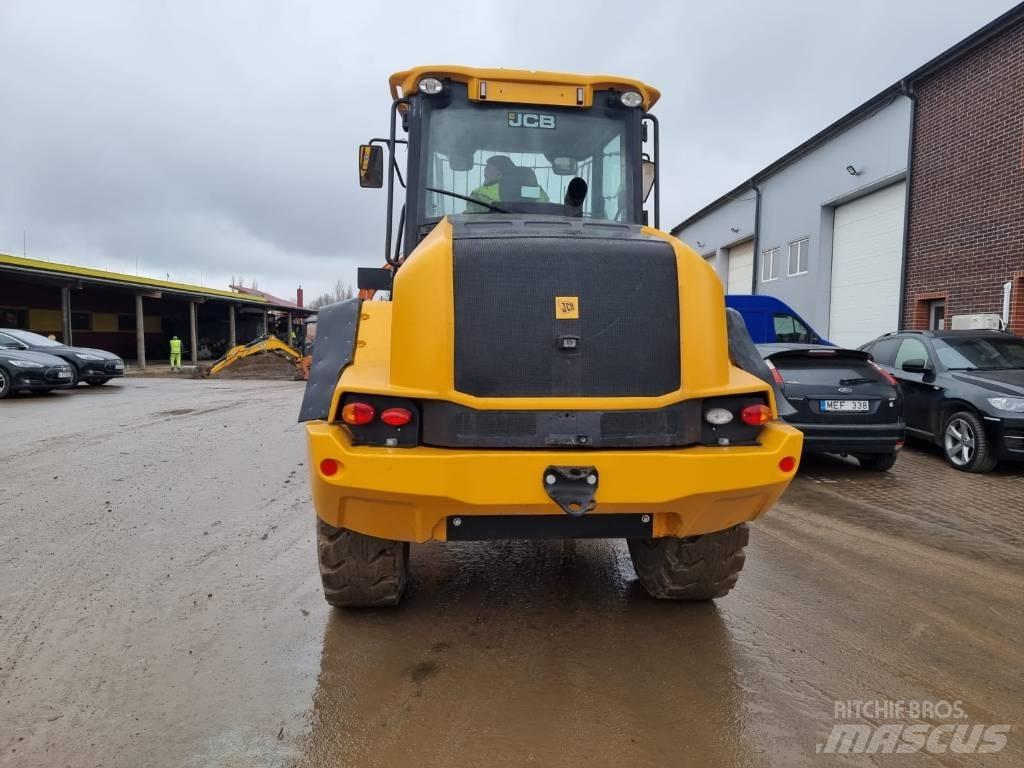 JCB 411 + 4 Hjullastare