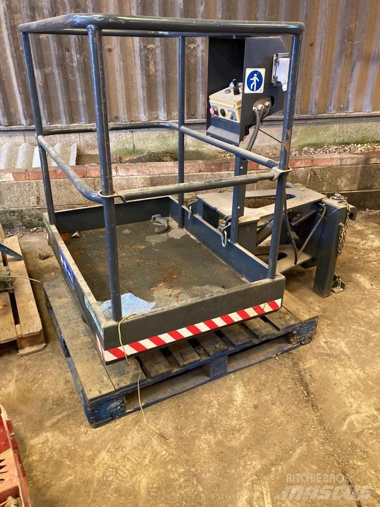 Merlo Wired Man Cage Teleskoplastare