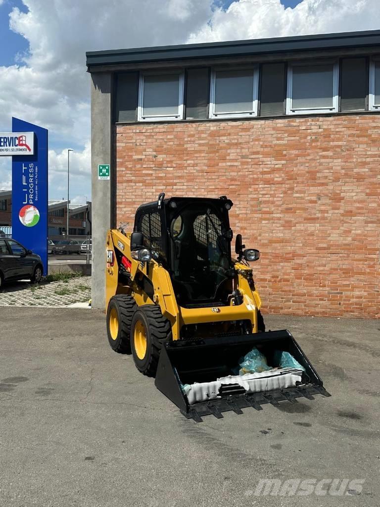 CAT 226D3 Kompaktlastare
