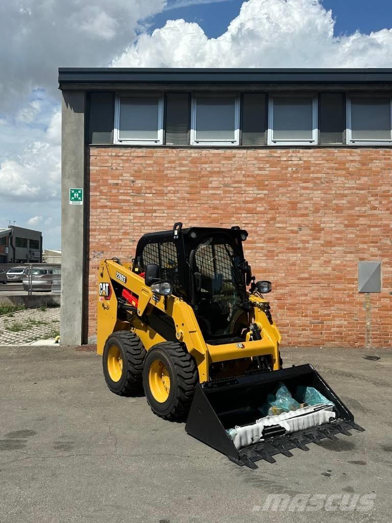 CAT 226D3 Kompaktlastare